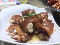 -靓靓蒸虾(恩施新天地店)