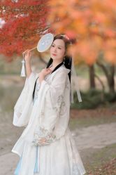 -汉仪华裳汉服馆(打浦桥店)