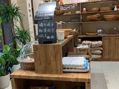 -沁屋面包店(人民东路店)