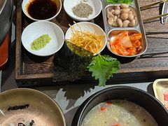 -围炉肉舍•炭烤活鳗•丹东海鲜烤肉(步行街店)