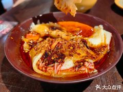 -张翻越·川渝冒菜·武汉黑鸭煲(城北万象城店)