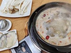 -濠轩阁特色生蚝火锅(水湾路店)