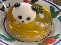 -刘姐啤酒鱼民族演艺餐厅(西街总店)