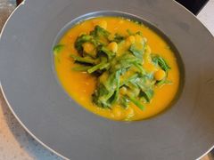 豌豆黄浸豌豆尖-半山腰·云南菜(侨福芳草地店)