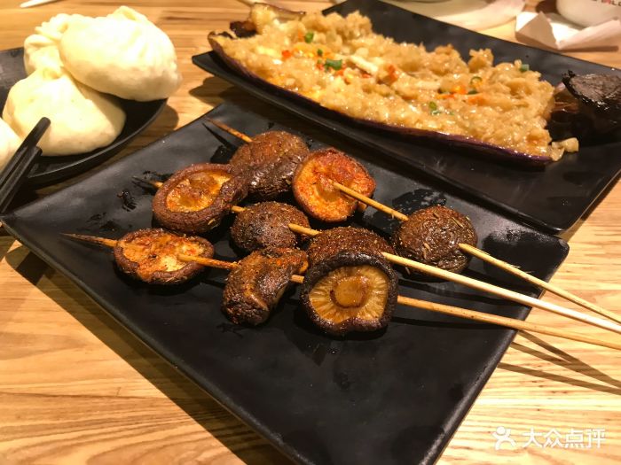 蚝太郎海鲜烧烤(阳光天地店)烤香菇图片 