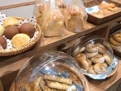 -沁屋面包店(人民东路店)