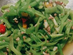 -聚鑫朋酸菜肥肠(文艺路口店)