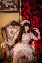 -米兮美学换装自拍馆