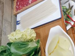 -野山舂·贵州现舂酸汤牛肉(鸿通城店)