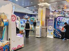 -反斗乐园π·电玩·高空拓展·蹦床(龙华天虹店)