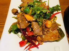 彝家手撕美人椒牛肉-云海肴·汽锅鸡·云南菜(苏州中心店)