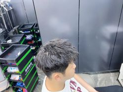 -藤野造型·专业烫染店