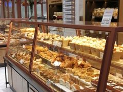 面包甜点陈列柜-多乐之日(颐堤港店)