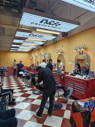 -Devilhands Barbershop男士理容店