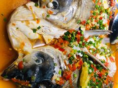 老坛剁椒蒸有机鱼头-举炊·寻湘记·新鲜现炒(临平西子国际店)