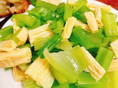 -宝瑞门钉肉饼店