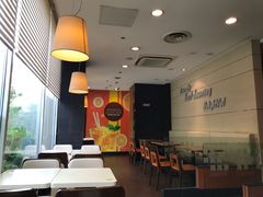 -东方既白(黄兴路大润发店)