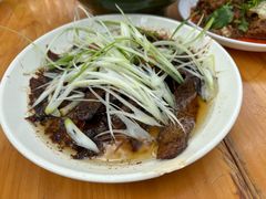 酱爆牛舌-曾牛肉