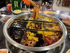 -邓莽子老火锅(中兴路总店)