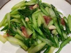 -潮界(凯德晶萃店)