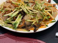 大拉皮-红东阁东北菜烤肉酒馆(CROSS万象汇店)