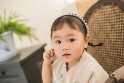 -亲吻宝贝儿童摄影