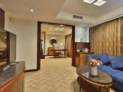 -顺德君豪酒店(佛山容桂渔人码头店)