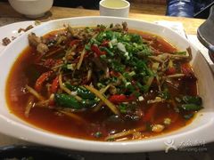 -兔行天下-鸿鹤鲜锅兔(中海国际店)