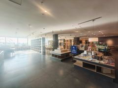 -魔方城市书房(中街益田店)