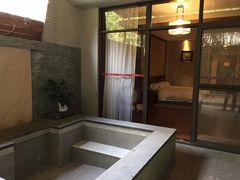 -广东温泉宾馆