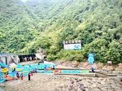 -龙井峡漂流