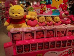 -名创优品(广州萝岗万达广场店)