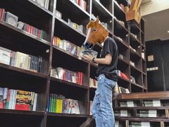 -钟书阁(松江泰晤士小镇店)