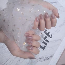 -吉吉靓甲美睫