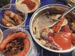 -马路边边串串香(苗栗路店)