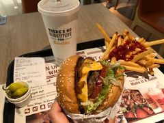 -The Habit Burger Grill 哈比特汉堡(复兴soho店)