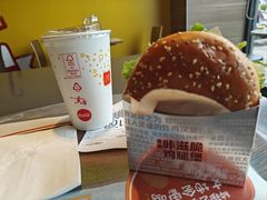 -麦当劳(得来速店)