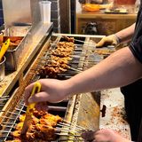 来自西安回民街上的清真美食烤肉店｜秦人集合