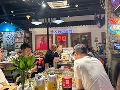 -马路牙子烧烤音乐酒馆(望京店)