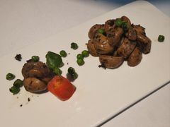 -尘香•传统川菜(创汇首座店)