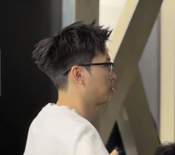 -尤司男士国潮理发馆