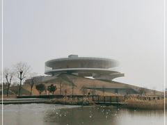 -郑东新区龙湖公共艺术中心