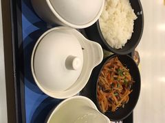 -老娘舅餐厅(黄龙体育中心店)