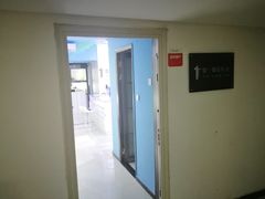 -提一眼镜·蔡司·依视路(小寨店)