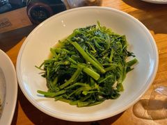 -头上红煨盐鸡乡村食府