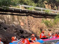 -安吉龙王山峡谷漂流