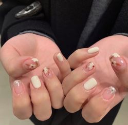-瑞丽美甲