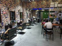 -首艺造型KM潮牌沙龙