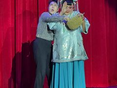 -金东尼人妖秀