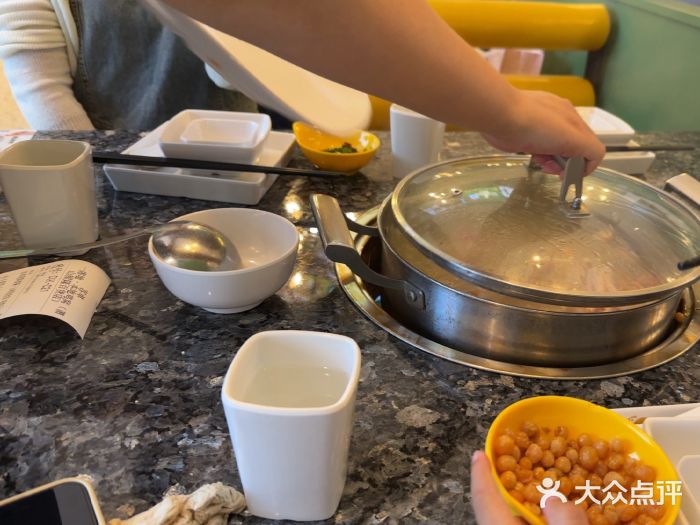 一席地·本地鸡窝·杭帮鸡火锅(萧山银隆百货店)图片